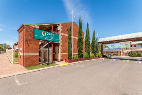 Quality Inn Railway Motel - Local Tourism 0