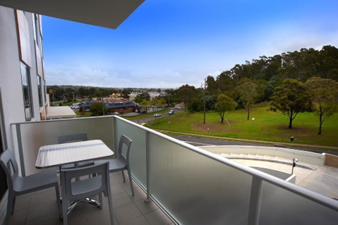 Quest Campbelltown - Bed n Breakfasts 1