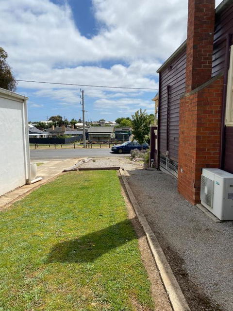 R&R Blue Diamond Luxury Studio Maryborough, Vic - Accommodation Australia 3