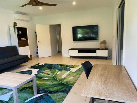Rainbow Beachhouse - Deluxe, Pristine Location - Australia Shopping 3