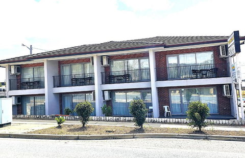 Rainbow Motel Queanbeyan - Accommodation Australia 2