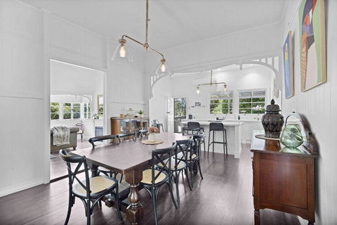 Rambling Roses - Local Tourism 2