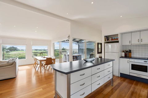 Range View House 23 Bristow Smith Ave Goolwa South-No Linen Included - Accommodation Australia 0