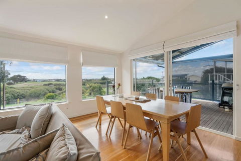 Range View House 23 Bristow Smith Ave Goolwa South-No Linen Included - Accommodation Australia 3