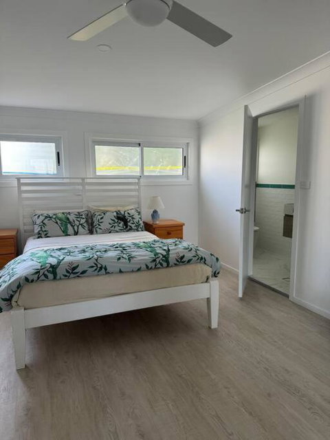 Rare Broulee Beachfront House - Local Tourism 1