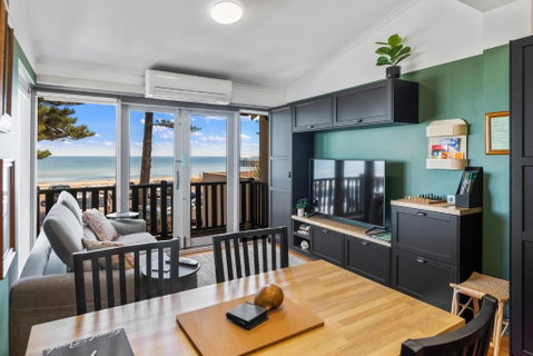 Rawsons Shack Beachfront Unit Suits Single Or Couple - Accommodation Australia 1