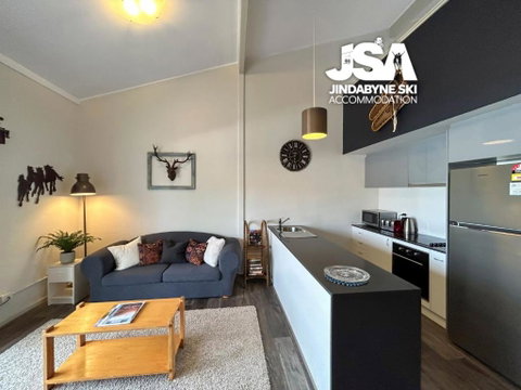 Razorback 6 - Accommodation Australia 2