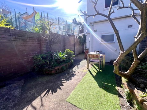 Rear Garden Suite - Local Tourism 2