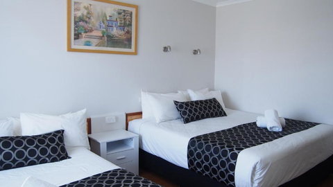 Queanbeyan Motel - Accommodation Australia 1