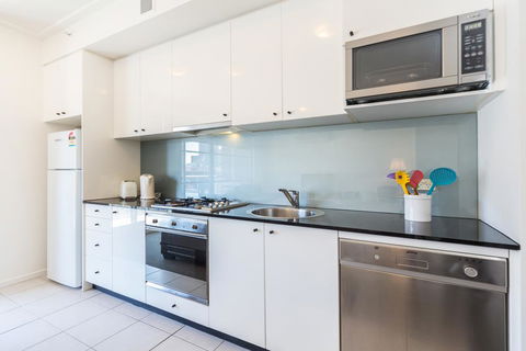 Astra Apartments Sydney - Accommodation Australia 2