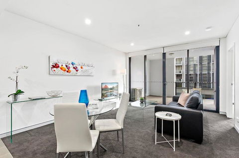 Astra Apartments Wollongong CBD - Accommodation Australia 0