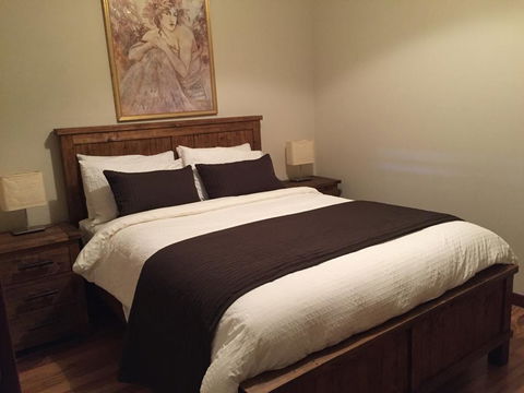 Atina Rocks Country Homestead - Accommodation Australia 3