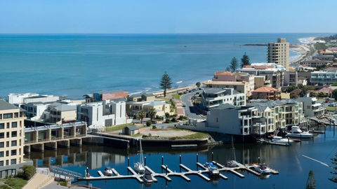 Atlantic Tower Motor Inn - Accommodation Australia 2