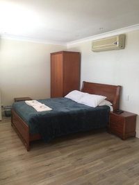 Aussie Hotel  Motel