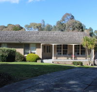 Australian Home Away  Doncaster Grange Park - Accommodation Australia