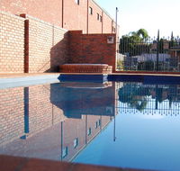 Australian Settlers Motor Inn - Australia Shopping