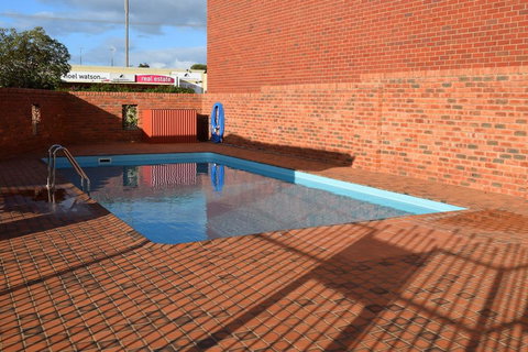 Australian Settlers Motor Inn - Accommodation Australia 2