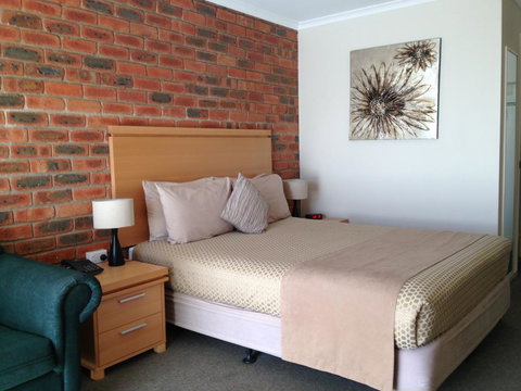 Australian Settlers Motor Inn - Accommodation Australia 3