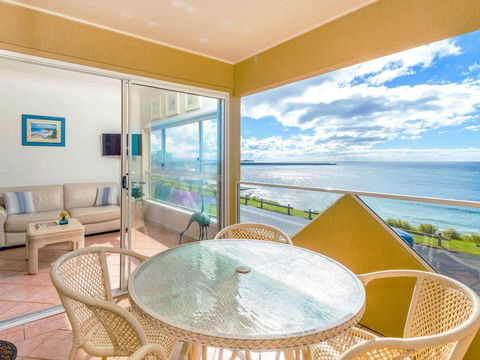 Avalon 1 - Overlooking Beautiful Convent Beach - Local Tourism 0