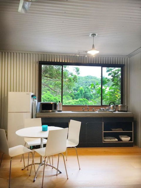 Avoca Beach And Bush - Accommodation Australia 3