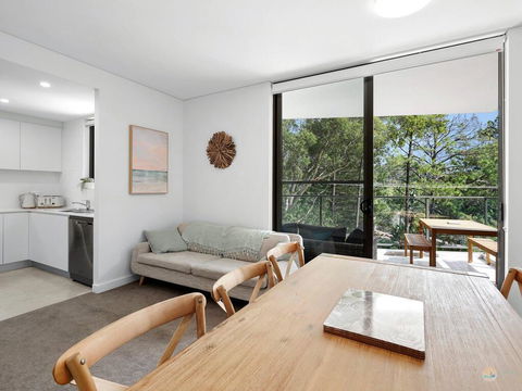 Avoca Beach Pad- 210/14-18 Cape Three Points Rd - Accommodation Australia 2