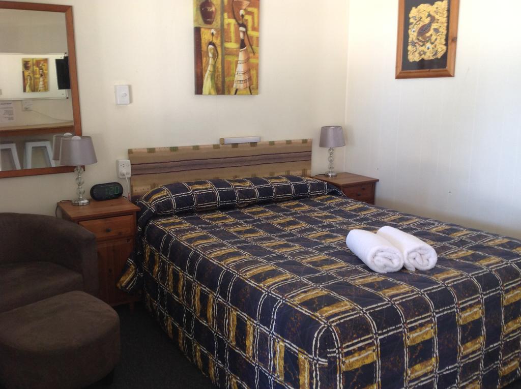 Ayr QLD Bed n Breakfasts