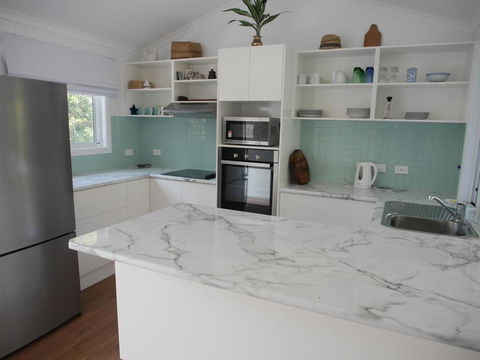 Azure - Accommodation Australia 2
