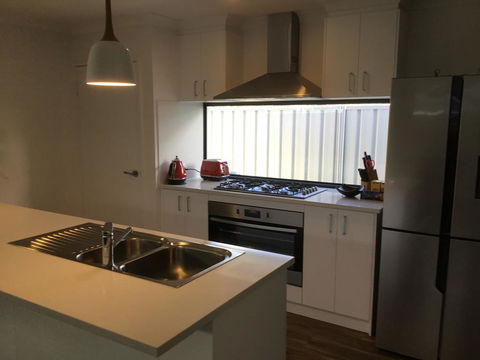 Azure@Ramada - Accommodation Australia 3