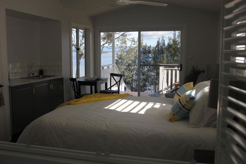B & B On The Water - Accommodation Australia 3