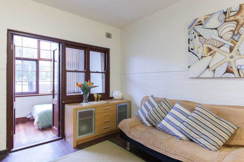 B3 Walk To UWA, Swan River On The Nedlands Border - Accommodation Australia 3