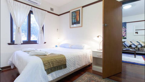 B4 Apartment Close To City, UWA, Nedlands & Swan River - Accommodation Australia 1