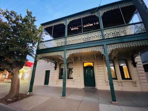 Balcony Level - Heygarth House - Port Of Echuca Townhouse - Local Tourism 0