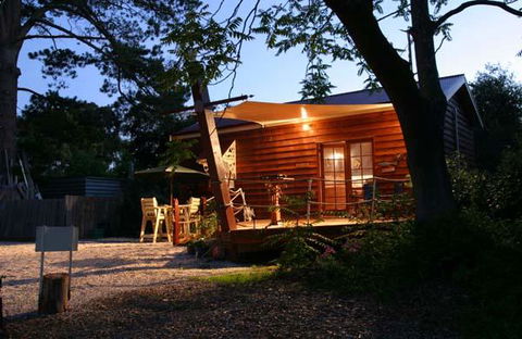 Ballarat Cottages Incorporating Yarrowee Cottage And Admirals Cottage - Accommodation Australia 1
