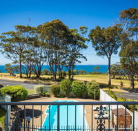 Ballingalla Apartments - By the Golf Course - Accommodation Australia