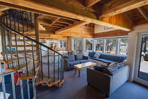 Banjo's Chalet, Alpine-getaways - Accommodation Australia 3