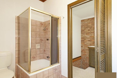 Banksia - Sawtell, NSW - Australia Shopping 2