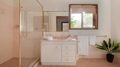 Bannister 49 - Neptune's Way - Accommodation Australia 2