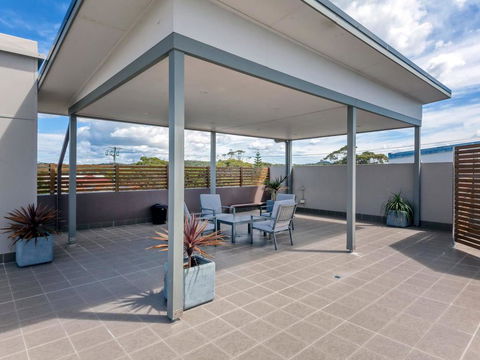 Barefoot Bliss @ Fingal Bay - Local Tourism 3