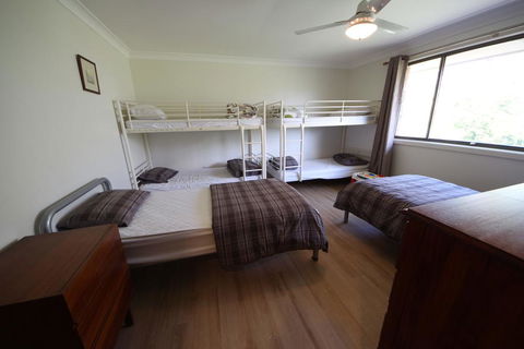 Barefoot Bungalow At Hat Head - Accommodation Australia 2