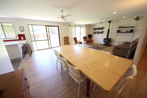 Barefoot Bungalow At Hat Head - Accommodation Australia 1