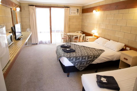 Barham Bridge Motor Inn - Accommodation Australia 3