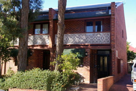 Barker Road - Accommodation Australia 0
