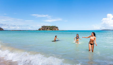 Barlings Beach Holiday Park - Accommodation Australia 0