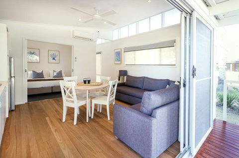 Barlings Beach Holiday Park - Accommodation Australia 1