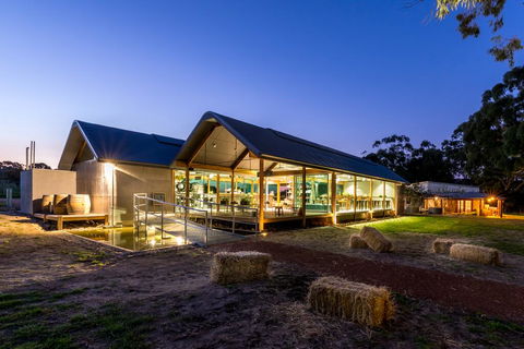 Barn Hives Yallingup - Accommodation Australia 3