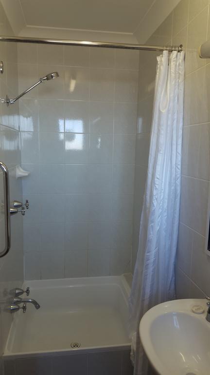 Bathurst Gold Panner - Local Tourism 3