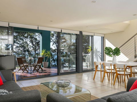 Bay Breeze (By Jervis Bay Rentals) - Accommodation Australia 3