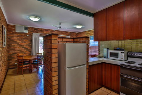 Bayside Holiday Apartments - Accommodation Australia 3