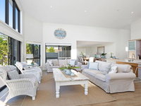 Beach 'Shac' on Parkway