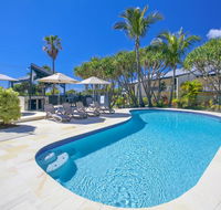 Beach Breakers Resort - Australia Shopping